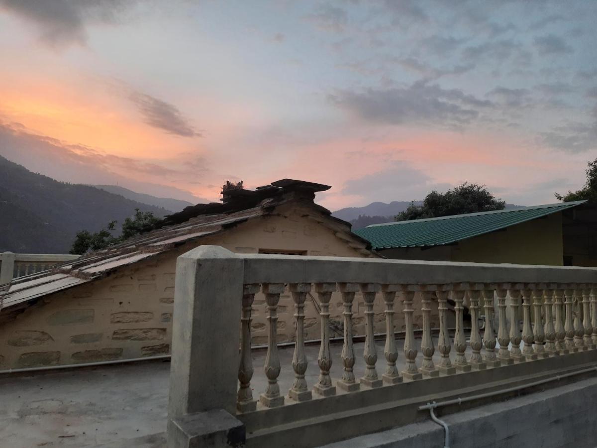 Mukteshwar Grand Retreat Муктешвар Экстерьер фото