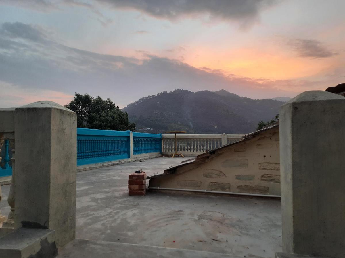 Mukteshwar Grand Retreat Муктешвар Экстерьер фото